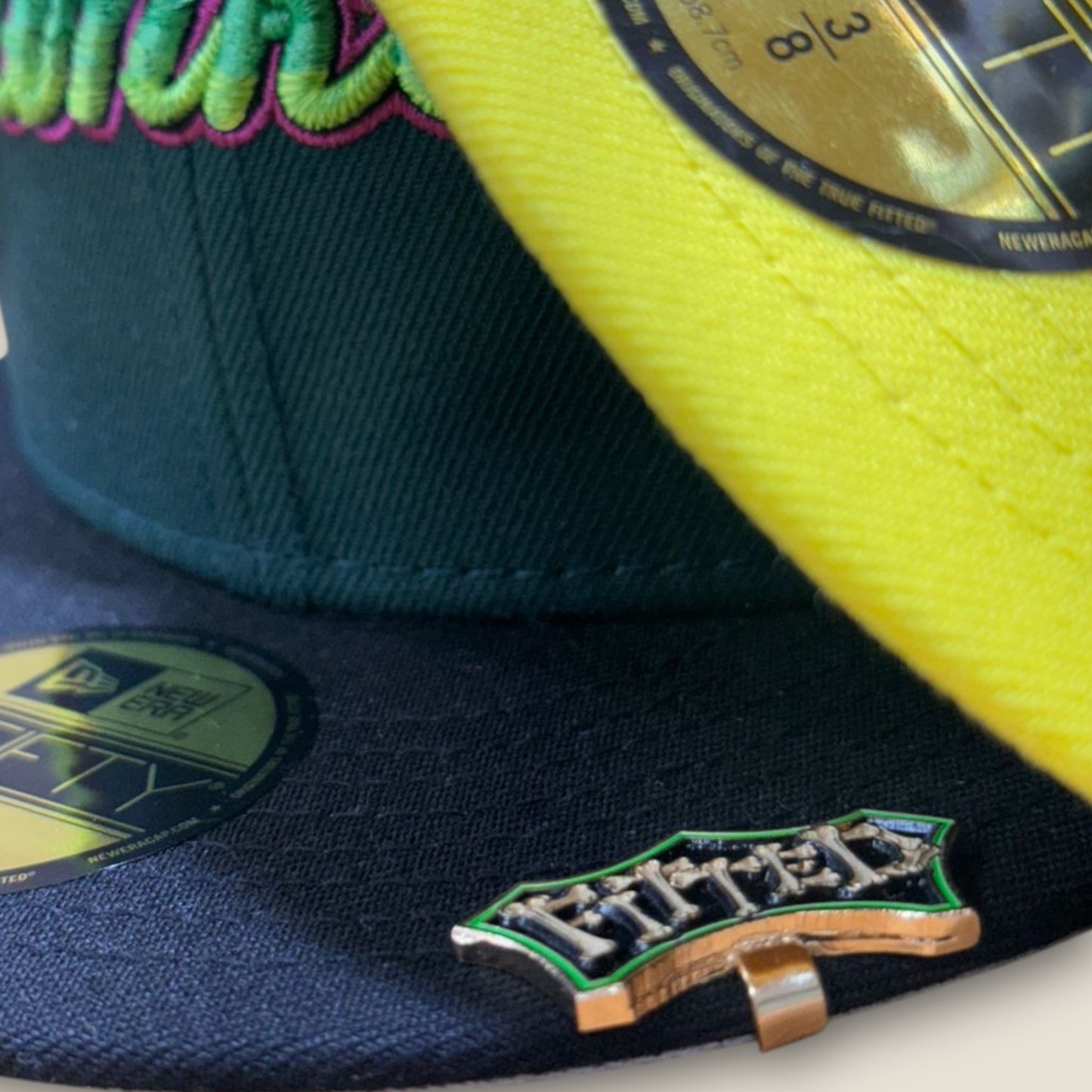 Visor Clip Fitted Bones Verde Neón