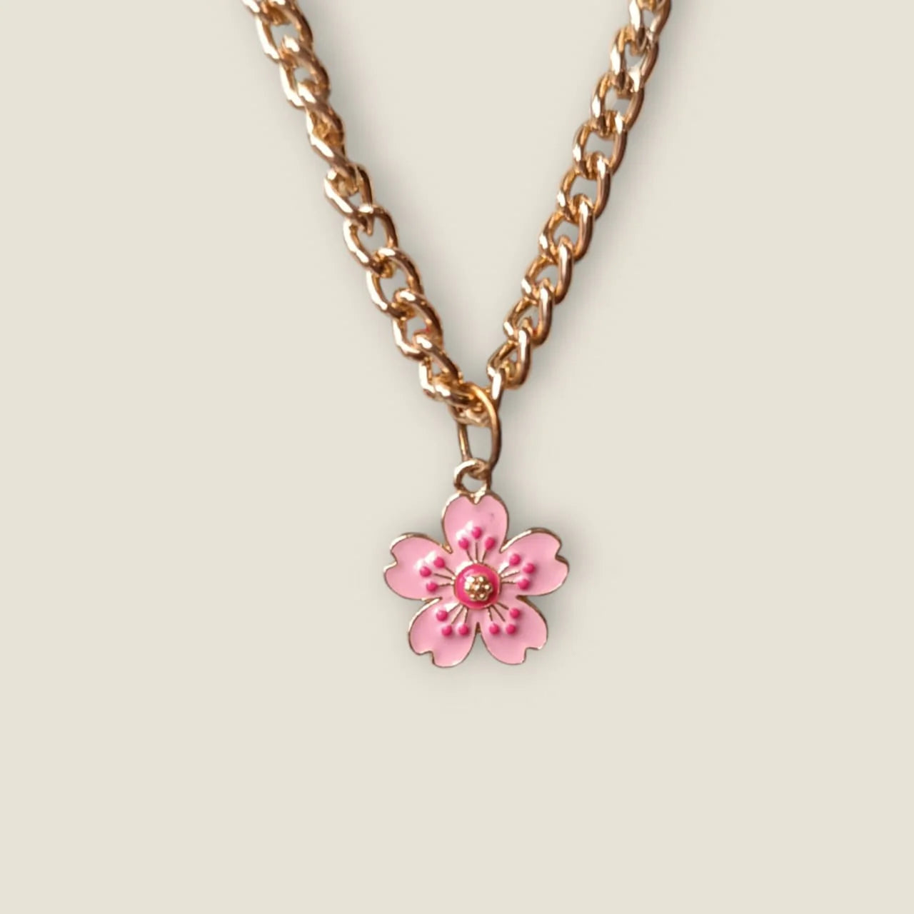 Pin con cadena Sakura Charm